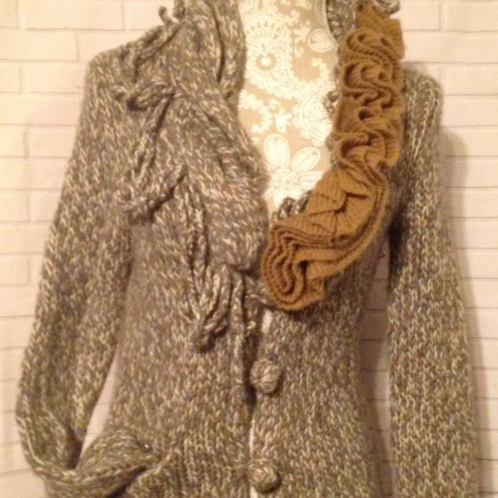 Anthropologie HWR Ruffled Sweater Floral